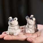 Cute Ceramic Big-Eye Crocodile Tea Pet - Handmade Mini Chinese Tea Figurine
