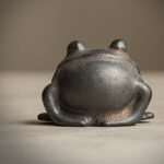 Vintage Gilded Glaze Frog Tea Pet, Small Ceramic Teapot Lid Rest for Gongfu Tea
