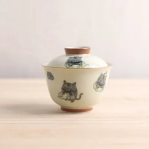 front view of 150ml cute cartoon tiger chinese gaiwan tea set