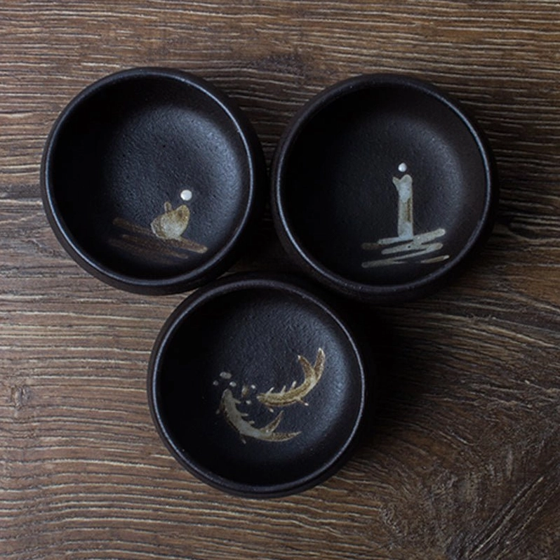 base view of concave base design black ceramic tea cup