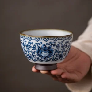 hand-painted chinese blue and white porcelain tea cup 130ml with dark base