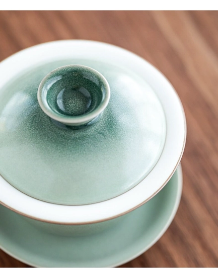 130ml Jingdezhen porcelain gaiwan on matching porcelain saucer