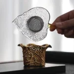 leaf-shaped glass loose leaf tea strainer with gold metal stand