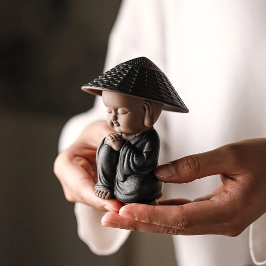 close up of woven texture on little monk tea strainer hat