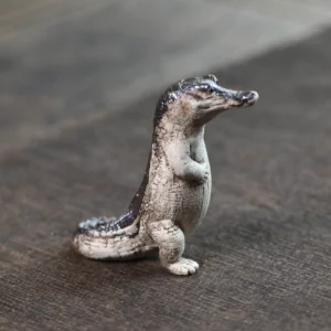 handmade standing crocodile ceramic tea pet full view
